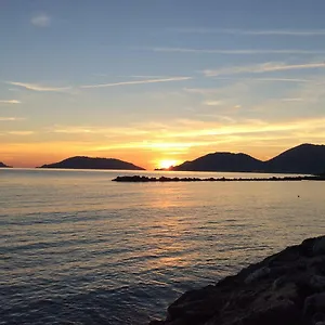 Couette-café Cinqueterre Alla Chetichella, Lerici